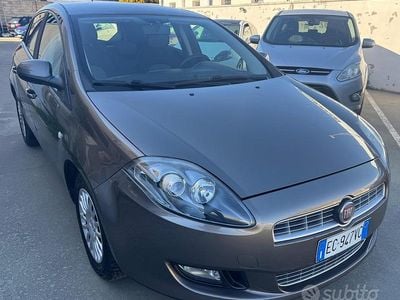 Usata Fiat Bravo 120 CV (88 kW) 2010 Marrone Utilitaria