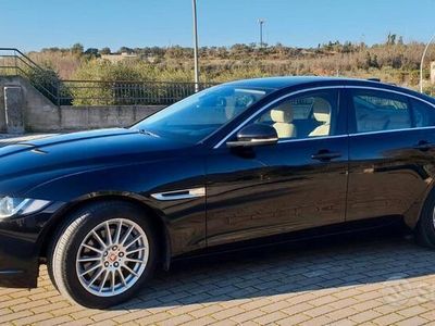 Usata Jaguar XE 163 CV (119 kW) 2019 Nero Berlina