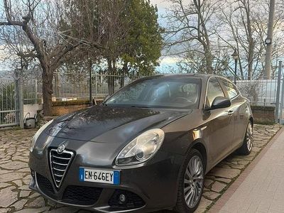 Usata Alfa Romeo Giulietta 170 CV (125 kW) 2012 Grigio Utilitaria