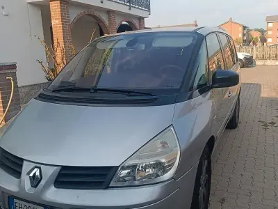 Usata Renault Espace 175 CV (128 kW) 2011 Grigio Monovolume