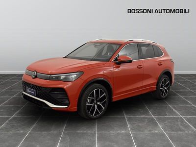 Usata VW Tiguan R-line 204 CV (150 kW) 2024 Rosso SUV