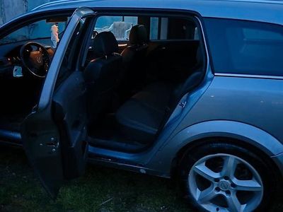 Usata Opel Astra 94 CV (69 kW) 2008 Grigio Station wagon