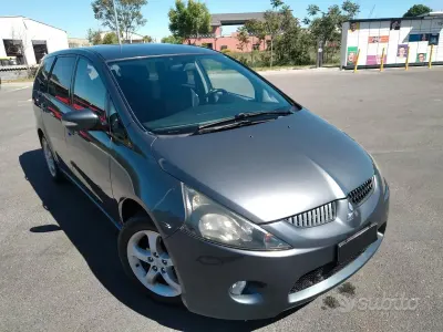 Usata Mitsubishi Grandis 136 CV (100 kW) 2006 Grigio Monovolume