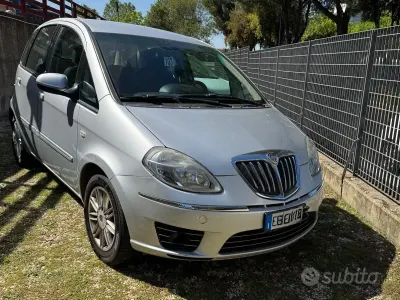 Usata Lancia Musa 77 CV (56 kW) 2010 Grigio Monovolume