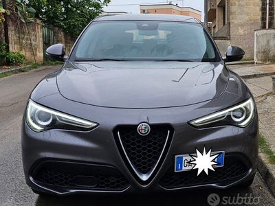 Usata Alfa Romeo Stelvio Executive 190 CV (139 kW) 2020 Grigio SUV
