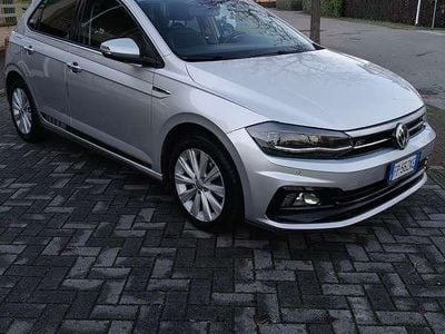 Usata VW Polo R-line 95 CV (69 kW) 2018 Argento Berlina