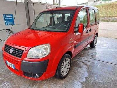 Usata Fiat Doblò 77 CV (56 kW) 2008 Rosso Monovolume