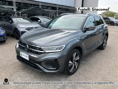 Usata VW T-Roc R-line 150 CV (110 kW) 2023 Indium grey metallizzato nero SUV