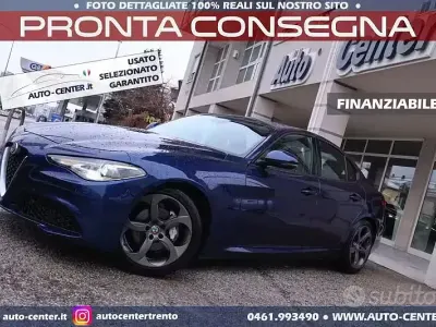 Begagnad Alfa Romeo Giulia Super 200 HK (147 kW) 2017 Blå Sedan