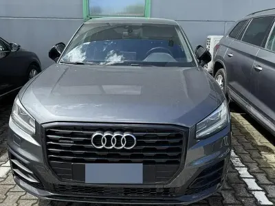 Usata Audi Q2 S-Line 150 CV (110 kW) 2019 Grigio SUV