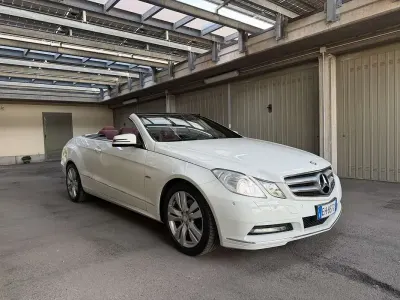 Usata Mercedes E220 Executive 170 CV (125 kW) 2011 Cabrio