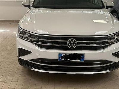 Usata VW Tiguan Active 150 CV (110 kW) 2021 Bianco SUV