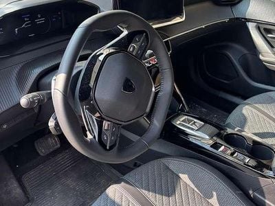 Usata Peugeot 2008 Allure 136 CV (100 kW) 2025 Grigio SUV
