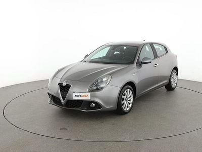 Begagnad Alfa Romeo Giulietta 120 HK (88 kW) 2018 Grå Halvkombi