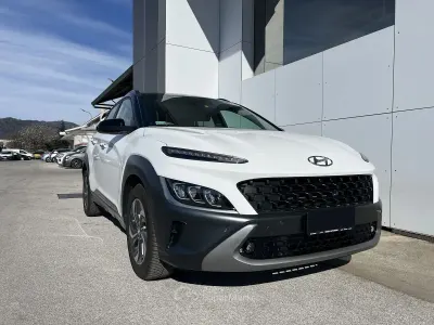 Usata Hyundai Kona 141 CV (103 kW) 2021 Bianco SUV