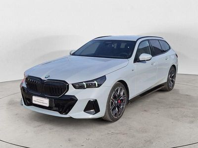 Usata BMW 520 M Sport 197 CV (144 kW) 2024 Grigio Station wagon