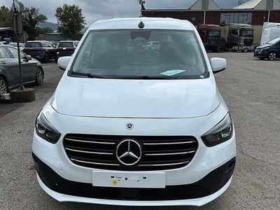 Usata Mercedes T180 2023 Bianco Monovolume