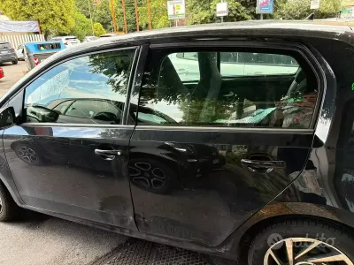 Usata VW up! 75 CV (55 kW) 2019 Nero Utilitaria