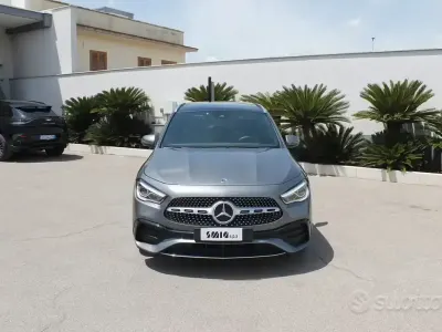 Usata Mercedes GLA200 Premium 150 CV (110 kW) 2021 Grigio SUV