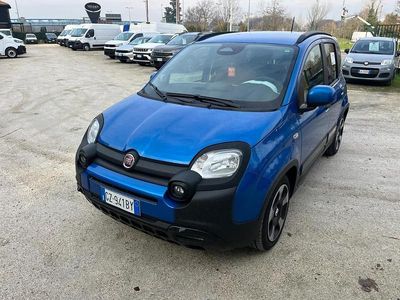 Usata Fiat Panda Cross Cross 69 CV (50 kW) 2025 Blu Utilitaria