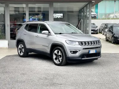 Usata Jeep Compass Limited 140 CV (102 kW) 2020 Grigio SUV