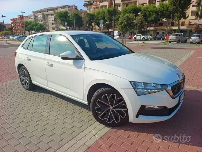 Usata Skoda Scala Ambition 90 CV (66 kW) 2020 Bianco Utilitaria