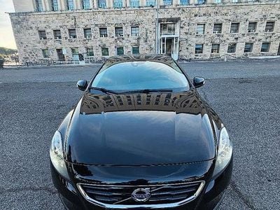 Usata Volvo V40 Business Edition 2015 Nero Berlina