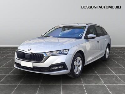 Argento Usata 2021 Skoda Octavia Executive Station wagon | 21.400 € (Cara)
