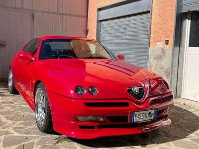 Usata Alfa Romeo GTV 201 CV (147 kW) 1996 Rosso Coupé