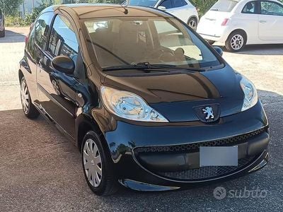 Usata Peugeot 107 68 CV (50 kW) 2008 Utilitaria