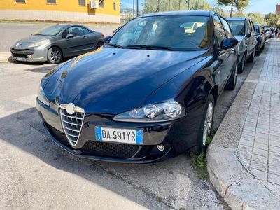 usata Alfa Romeo 147 1.9 JTD (120) 5 porte Progression-2