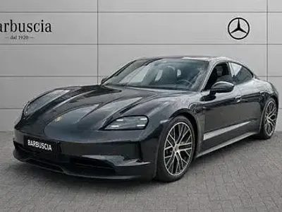 Usata Porsche Taycan Performance Package 319 kW (435 CV) 2024 Grigio Utilitaria