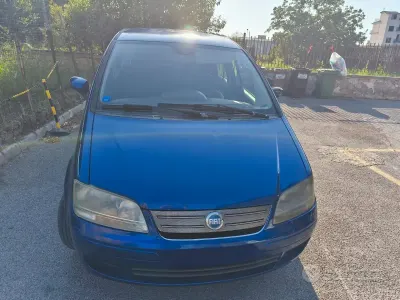 Usata Fiat Idea 69 CV (50 kW) 2005 Bluazzurro Monovolume