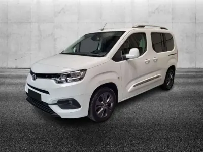 Usata Toyota Proace City City 131 CV (96 kW) 2021 Bianco Monovolume