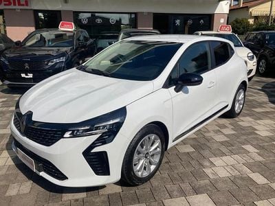 Nuova Renault Clio V Evolution 101 CV (74 kW) 2025 Bianco Berlina