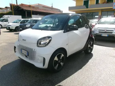 Usata Smart ForTwo Coupé Passion 41 kW (56 CV) 2021 Bianco Utilitaria