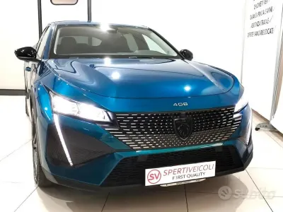Gebraucht Peugeot 408 Allure 131 PS (96 kW) 2023 Grün SUV