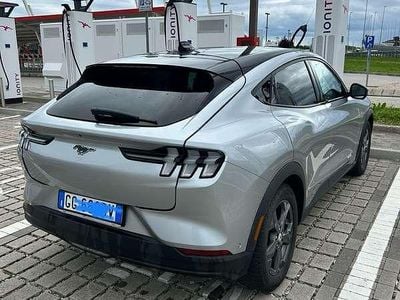 Usata Ford Mustang Mach-E Extended Range 216 kW (294 CV) 2022 Argento SUV