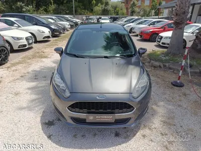 Usata Ford Fiesta Business Edition 92 CV (67 kW) 2016 Grigio Utilitaria