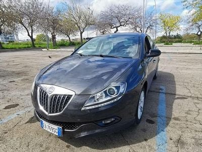 Usata Lancia Delta 120 CV (88 kW) 2010 Grigio Utilitaria