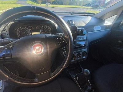 Usata Fiat Grande Punto 77 CV (56 kW) 2008 Grigio Utilitaria