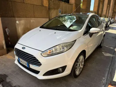 Usata Ford Fiesta Titanium 75 CV (55 kW) 2014 Other Utilitaria