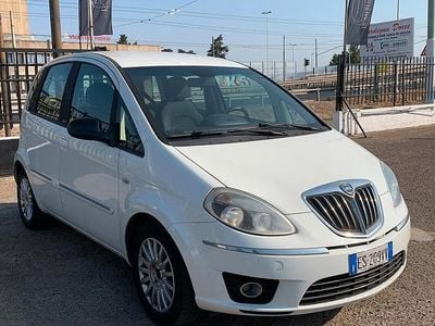 Usata Lancia Musa 95 CV (69 kW) 2013 Bianco Monovolume