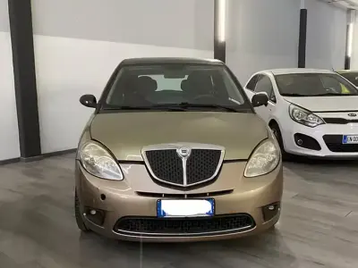 Usata Lancia Ypsilon 95 CV (69 kW) 2007 Giallo Utilitaria