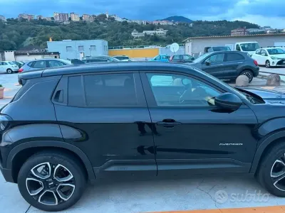 Usado Jeep Avenger Summit 101 CV (74 kW) 2023 Negro SUV