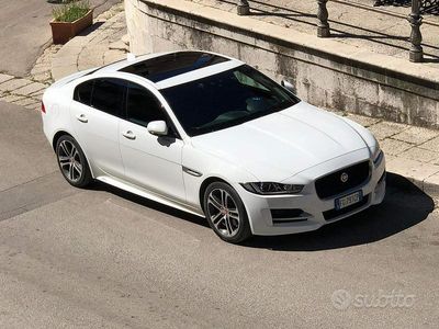 Usata Jaguar XE R-Sport 180 CV (132 kW) 2017 Bianco Berlina