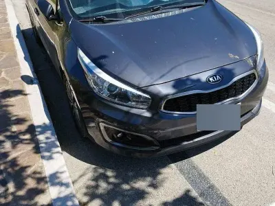 Usata Kia Ceed 110 CV (80 kW) 2017 Blu Utilitaria