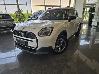 Usata Mini Cooper Countryman Classic 150 CV (110 kW) 2024 Bianco ghiaccio SUV