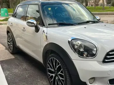 Usata Mini Countryman 111 CV (81 kW) 2014 Bianco SUV