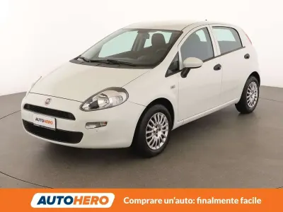 Usata Fiat Punto Street 69 CV (50 kW) 2015 Bianco Utilitaria